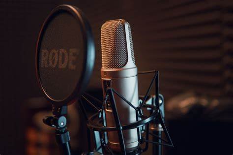 Professional Microphone Setup for High Quality Voice Recording and Voiceovers